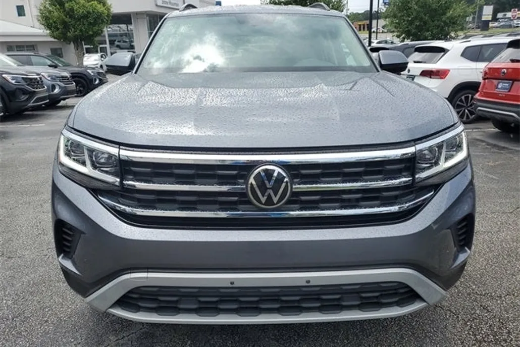 2022 Volkswagen Atlas SE photo 1