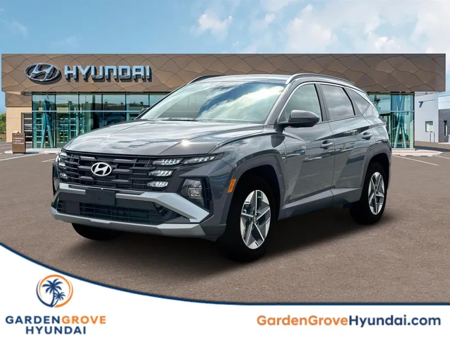 2025 Hyundai Tucson SEL photo 1