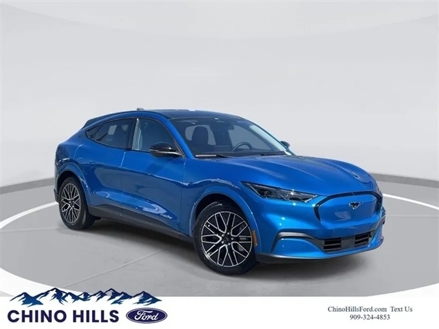 2025 Ford Mustang Mach-E Premium photo 1