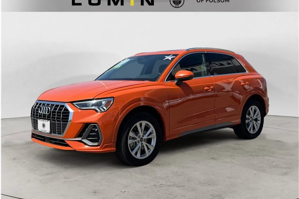 2023 Audi Q3 S line Premium photo 1