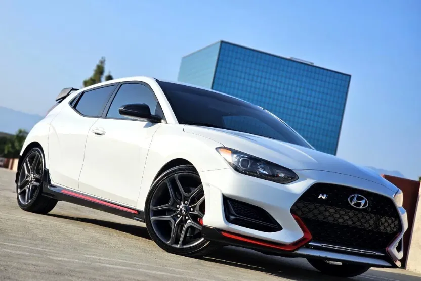 2020 Hyundai Veloster N photo 1