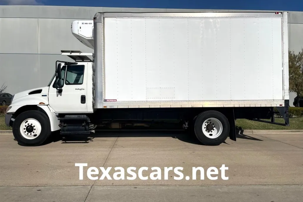 2012 International 4300 DuraStar 4300 photo 1
