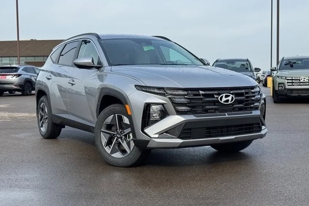 2025 Hyundai Tucson SEL photo 1