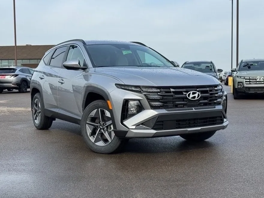 2025 Hyundai Tucson SEL photo 1
