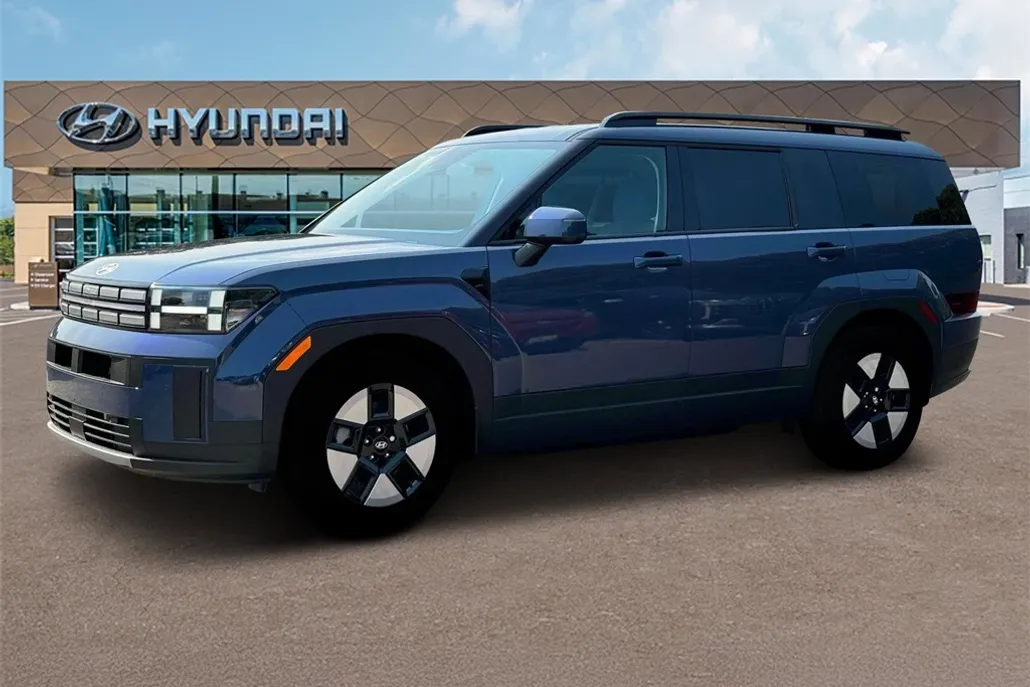 2025 Hyundai Santa Fe SEL photo 1