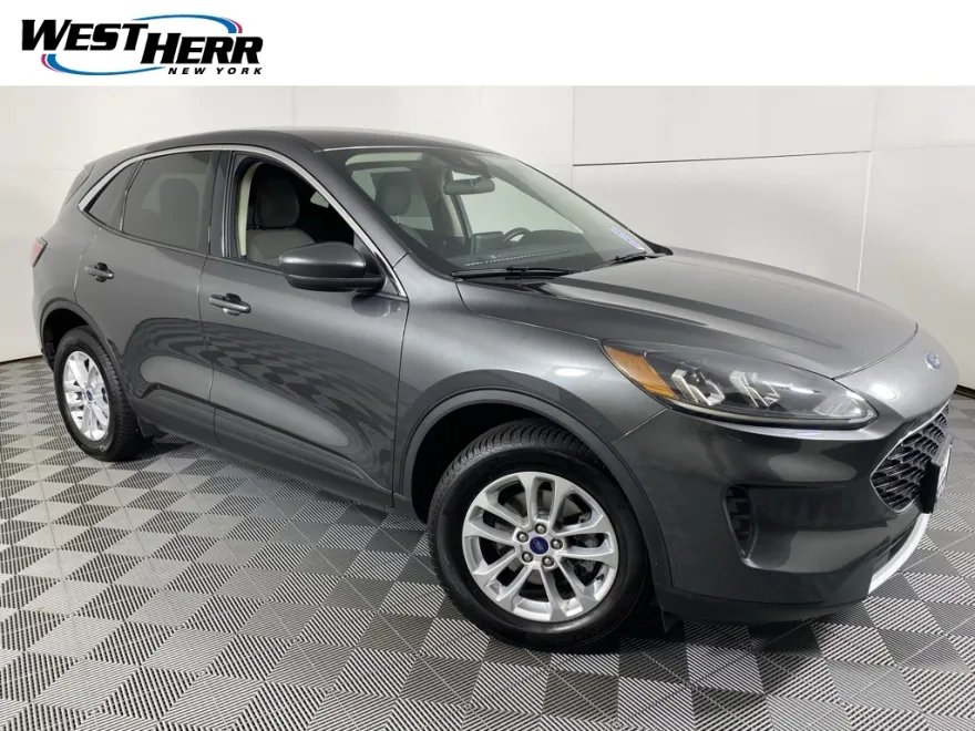 2020 Ford Escape SE photo 1