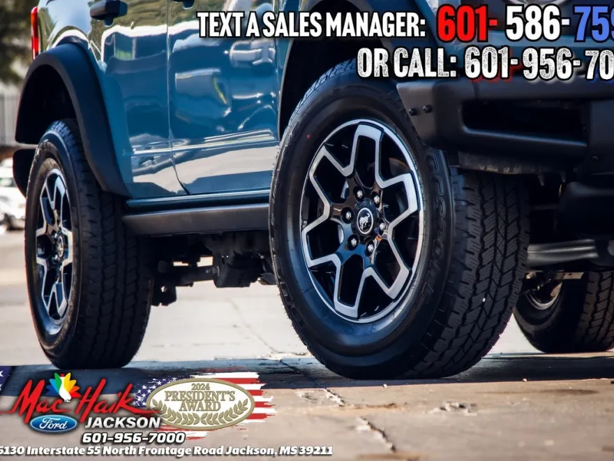 2021 Ford Bronco Black Diamond photo 1