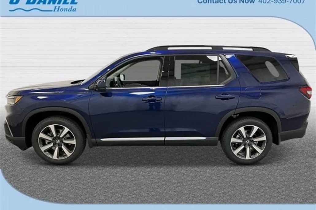 2025 Honda Pilot Touring photo 1