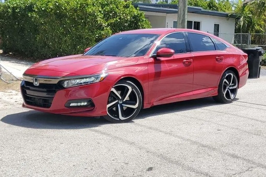 2020 Honda Accord Sport photo 1