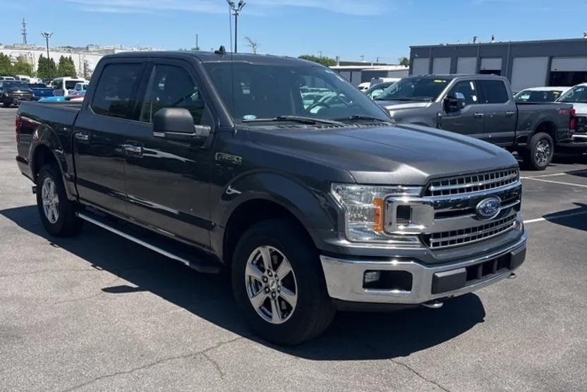 2019 Ford F-150 XLT photo 1