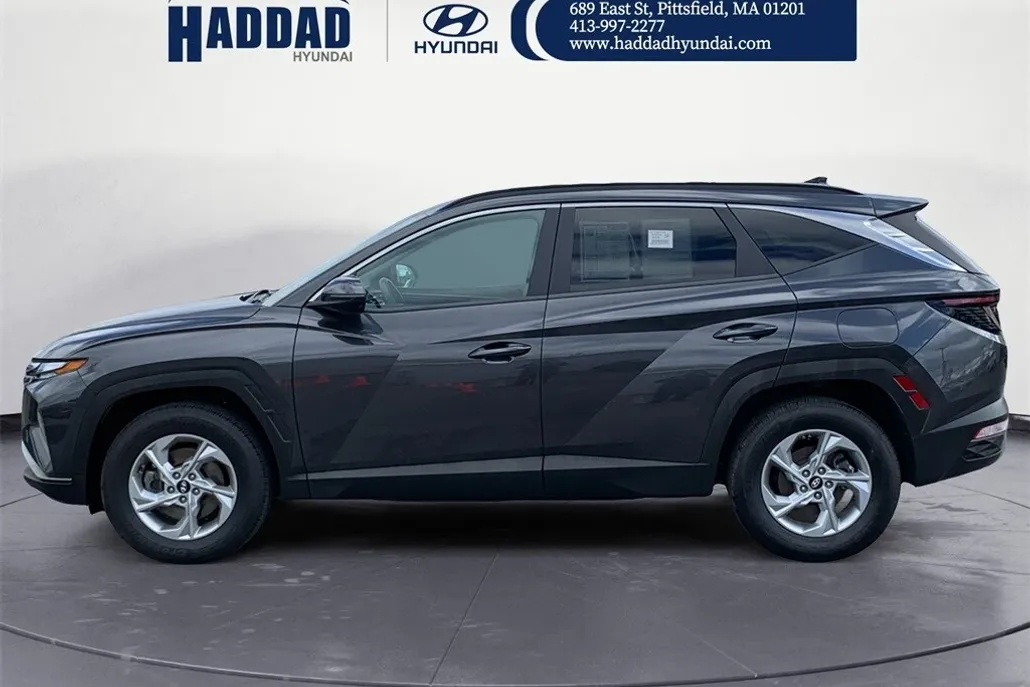 2022 Hyundai Tucson SEL photo 1