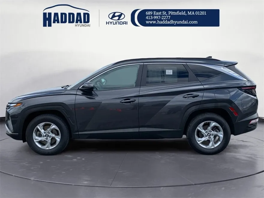 2022 Hyundai Tucson SEL photo 1