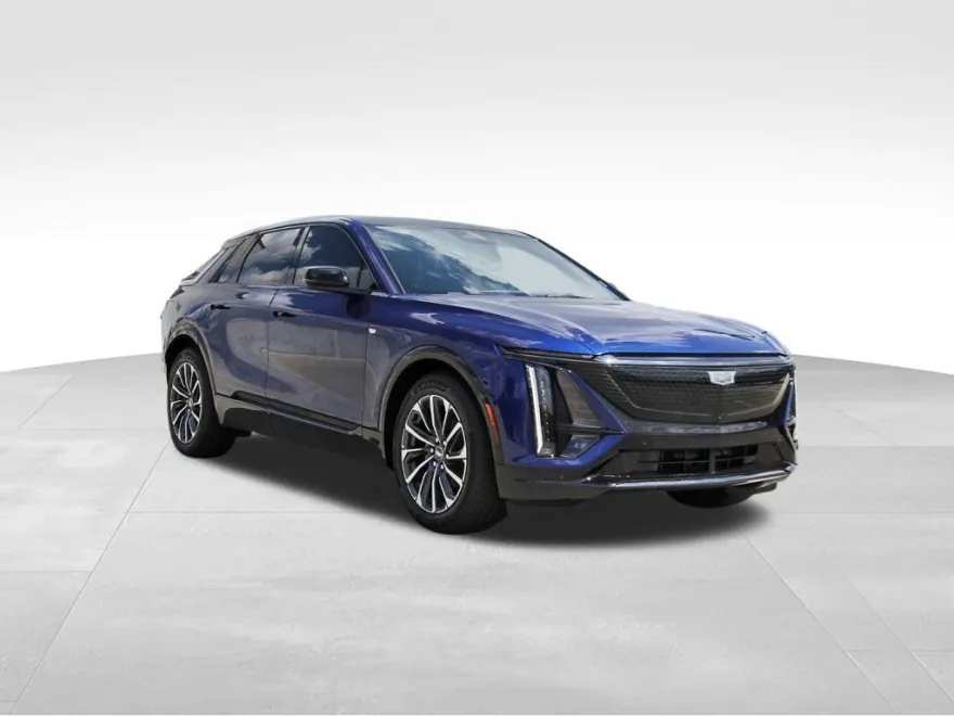 2026 Cadillac Lyriq Sport photo 1