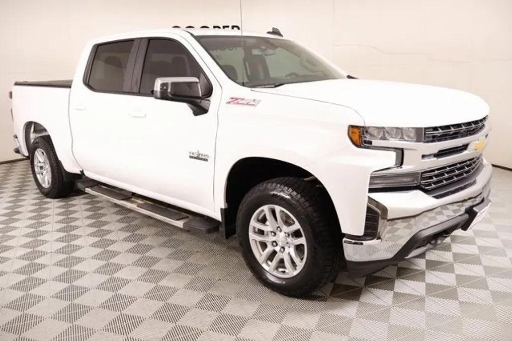 2020 Chevrolet Silverado 1500 LT Texas Edition photo 1