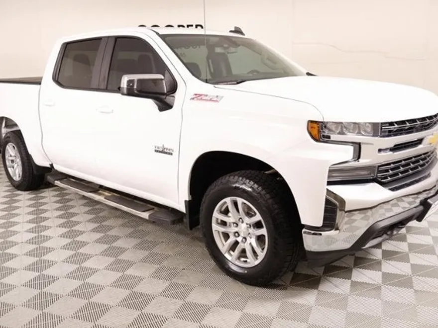 2020 Chevrolet Silverado 1500 LT Texas Edition photo 1