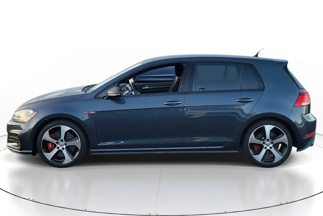 2019 Volkswagen Golf GTI S photo 1