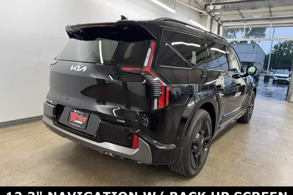 2026 Kia EV9 GT-Line photo 1