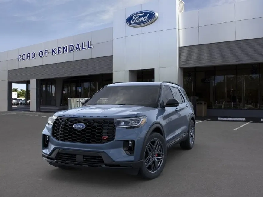 2025 Ford Explorer ST photo 1