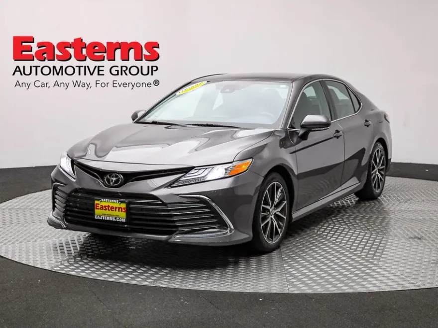 2023 Toyota Camry XLE photo 1
