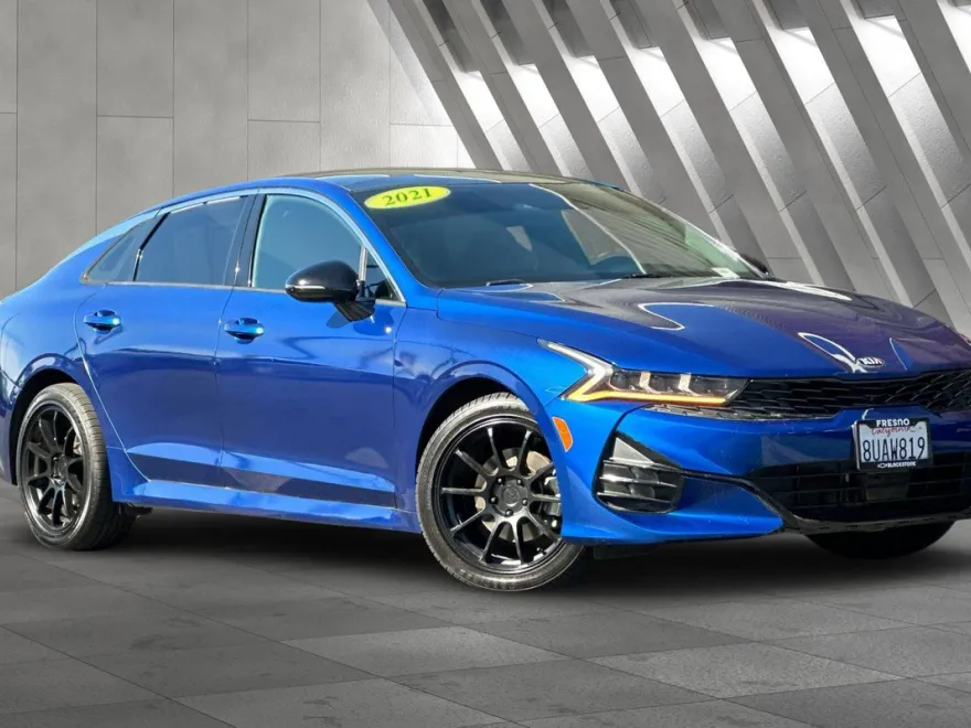 2021 Kia K5 GT-Line photo 1