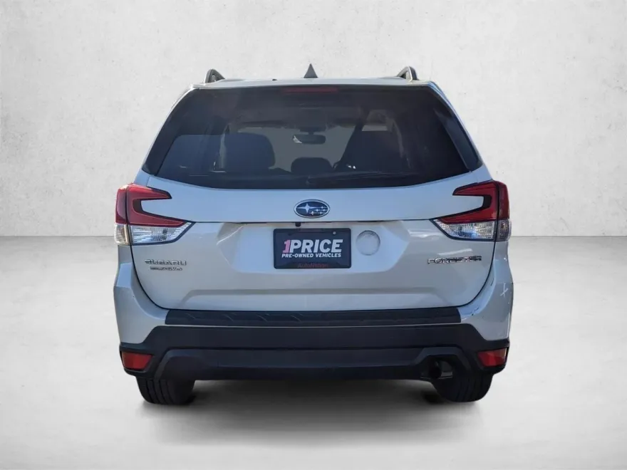 2019 Subaru Forester Premium photo 1