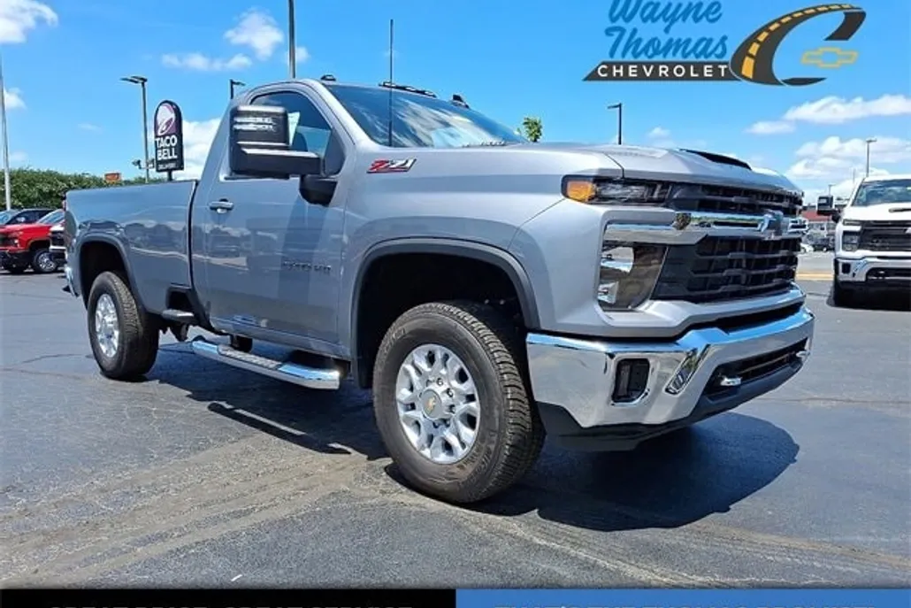 2025 Chevrolet Silverado 2500HD LT photo 1