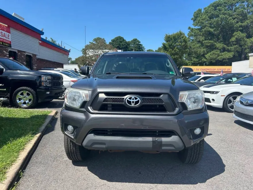 2014 Toyota Tacoma V6 photo 1