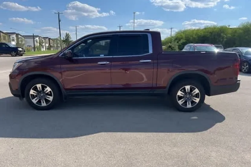 2019 Honda Ridgeline RTL-E photo 1