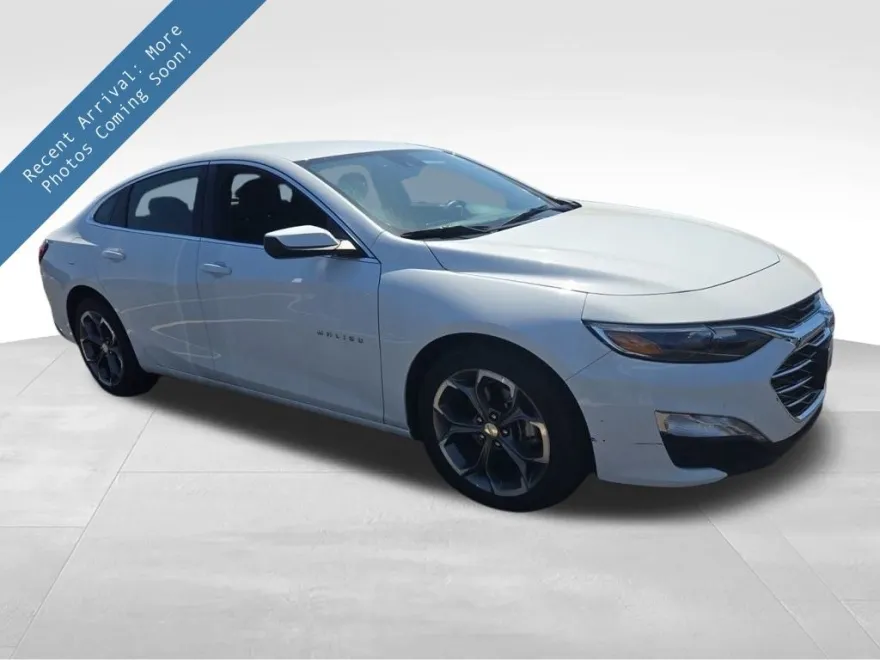 2024 Chevrolet Malibu 1LT photo 1