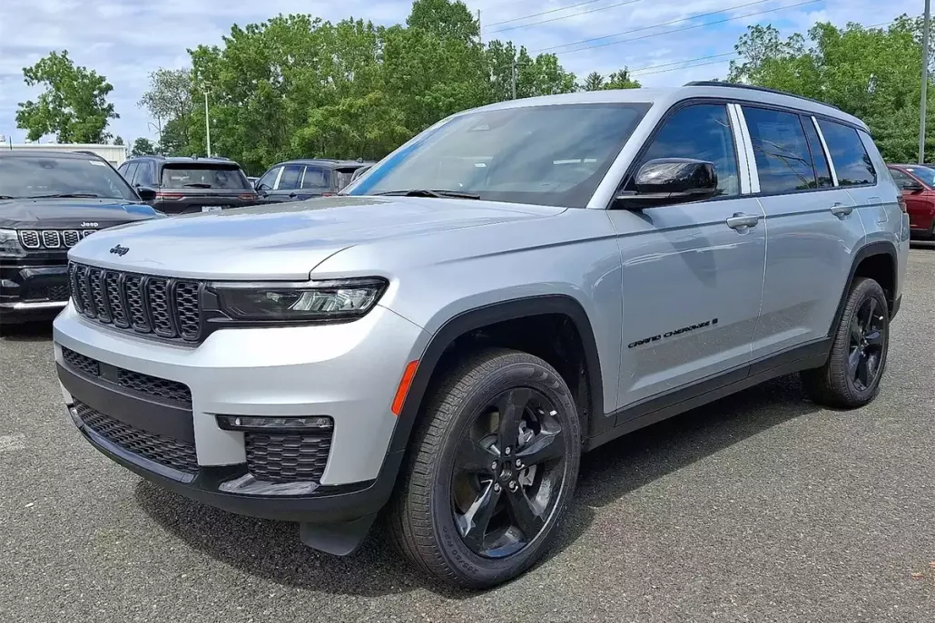 2025 Jeep Grand Cherokee Limited photo 1
