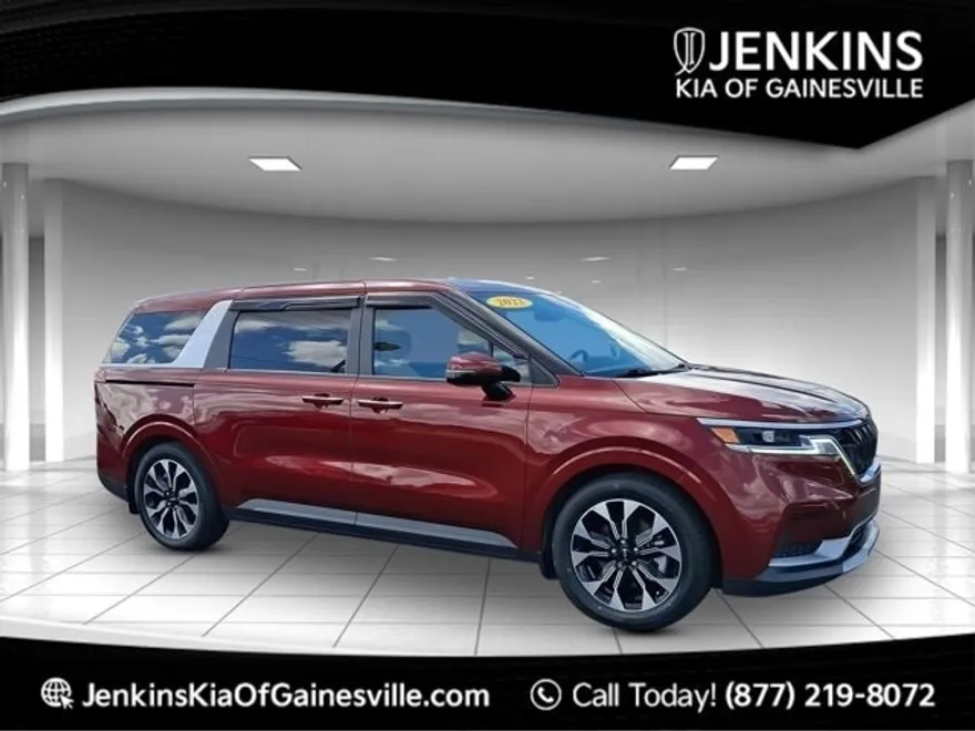 2022 Kia Carnival EX photo 1