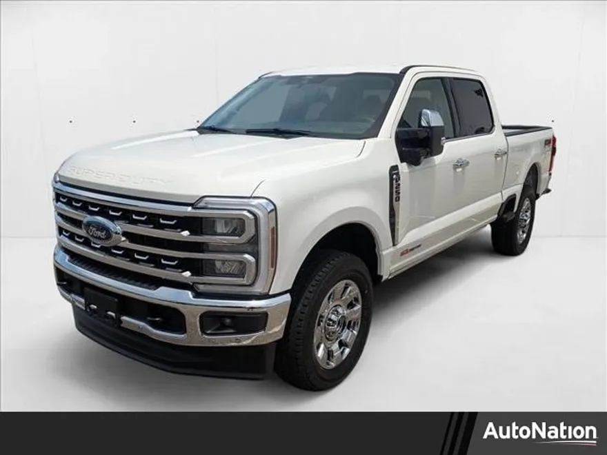 2025 Ford F-250 Lariat photo 1