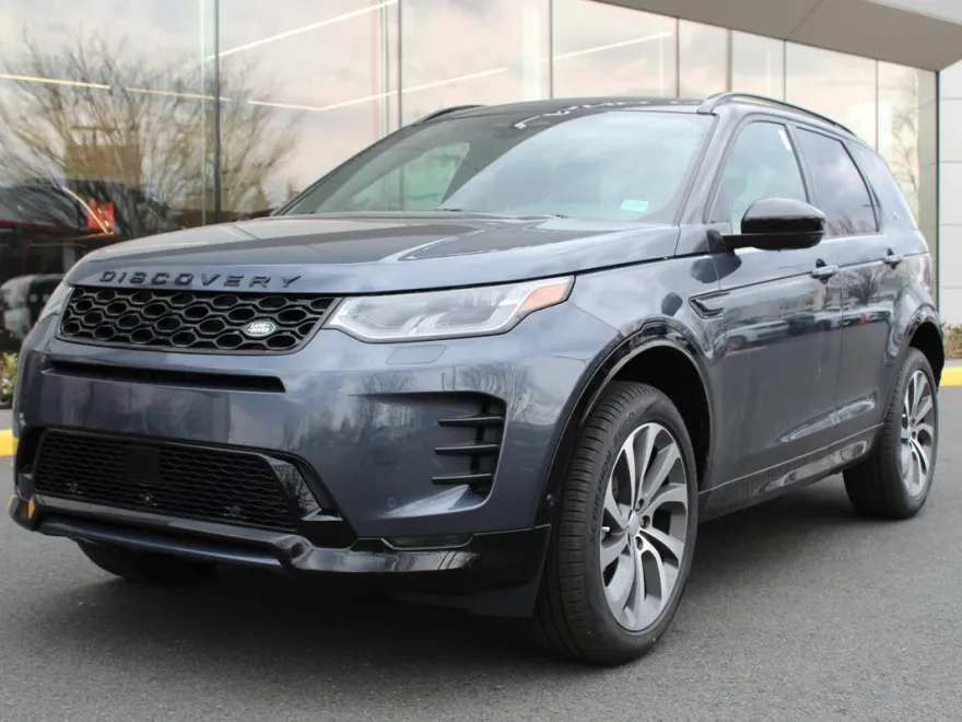 2025 Land Rover Discovery Sport Dynamic SE photo 1