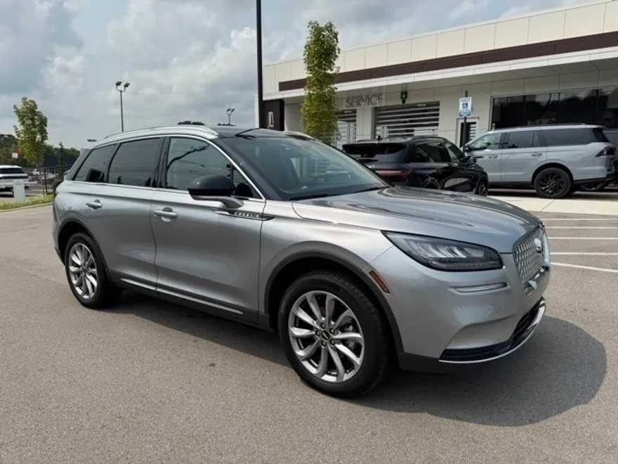 2022 Lincoln Corsair Standard photo 1
