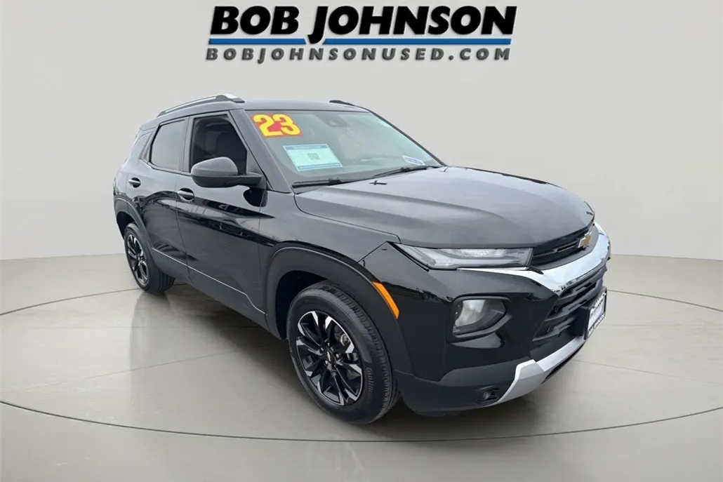 2023 Chevrolet Trailblazer LT photo 1