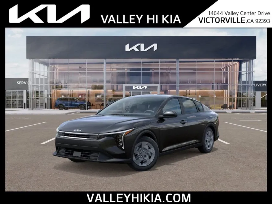 2025 Kia K4 LX photo 1
