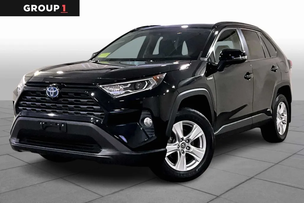 2019 Toyota RAV4 Hybrid XLE photo 1