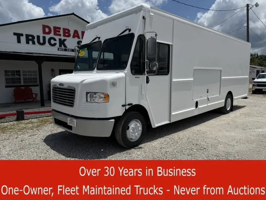 2017 Freightliner MT 55 Chassis photo 1