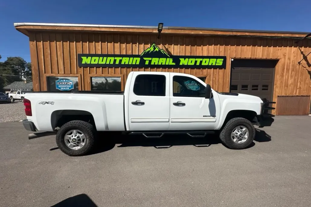 2012 Chevrolet Silverado 2500HD LT photo 1