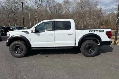 2024 Ford F-150 Raptor photo 3