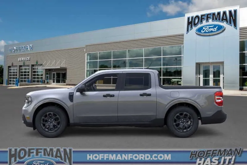 2025 Ford Maverick XLT photo 1
