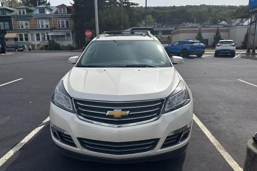 2014 Chevrolet Traverse LTZ photo 1
