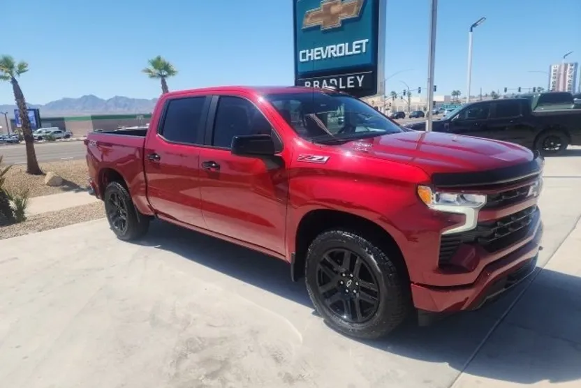2024 Chevrolet Silverado 1500 RST photo 1