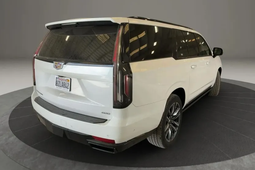 2022 Cadillac Escalade ESV Platinum Sport photo 1