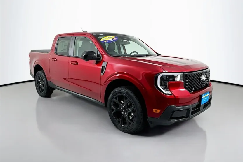 2025 Ford Maverick Lariat photo 1