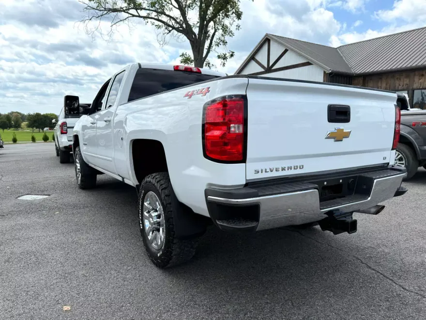2019 Chevrolet Silverado 2500HD LT photo 1