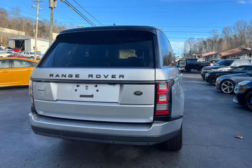2016 Land Rover Range Rover SuperCharged photo 1