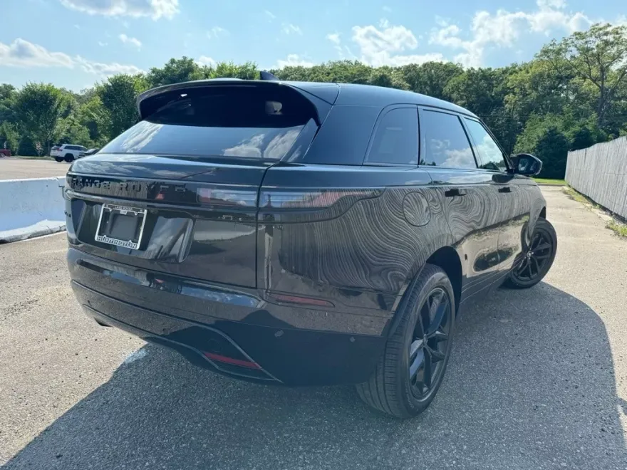 2026 Land Rover Range Rover Velar SE photo 1