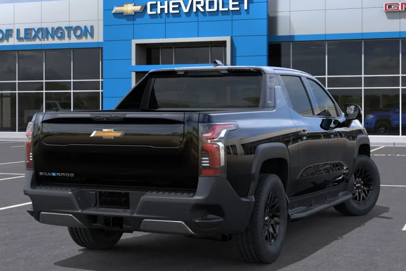 2026 Chevrolet Silverado photo 1