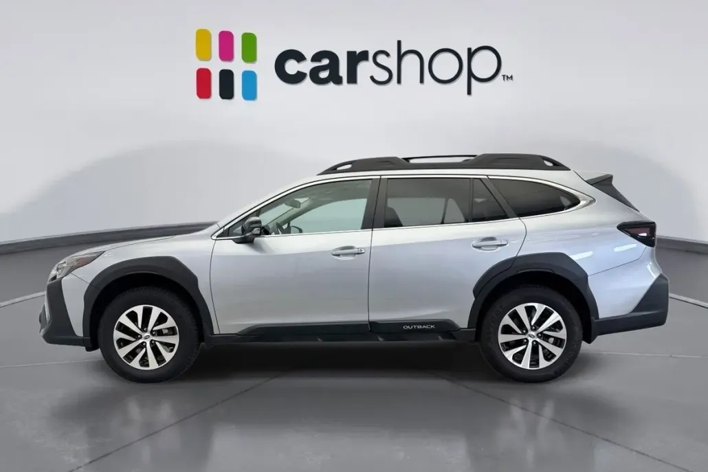 2024 Subaru Outback Premium photo 1